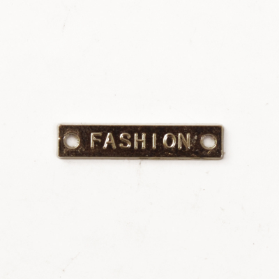 Нашивка LA241 метал. пластина пришивная «fashion» 0,5*2,5 см серебро в интернет-магазине Швейпрофи.рф