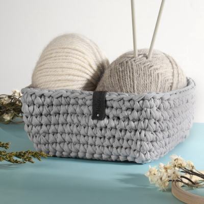 Нашивка кожаная «Hand made» 1,5*7 см бирка с кнопкой 625632 черный в интернет-магазине Швейпрофи.рф