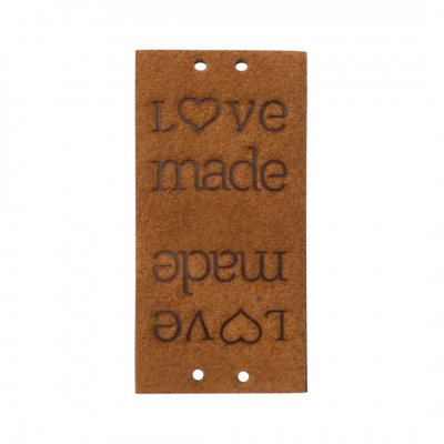 Нашивка кожаная «Love made» 1,9*3,8 см 628729 коричневый в интернет-магазине Швейпрофи.рф